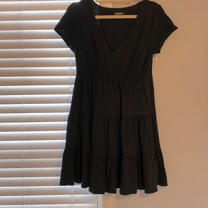 Black v neck tshirt dress